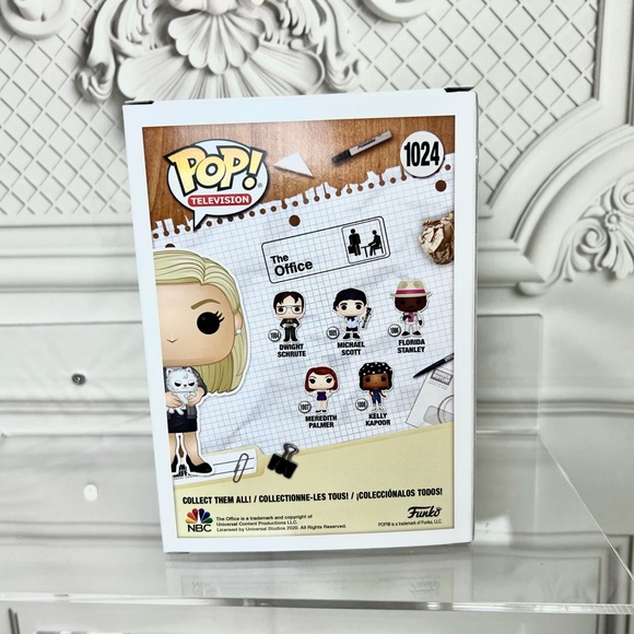 The Office Angela Martin W/ Sprinkles #1024 Funko Pop - Picture 5 of 5